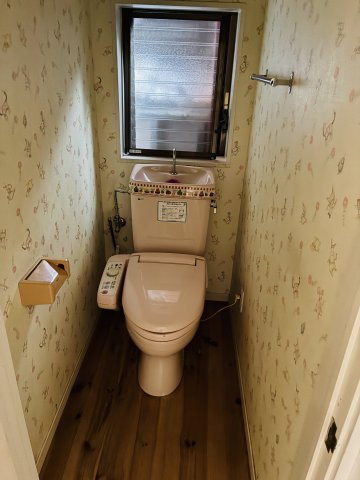 白川町河岐  店舗付き住宅【トイレ】