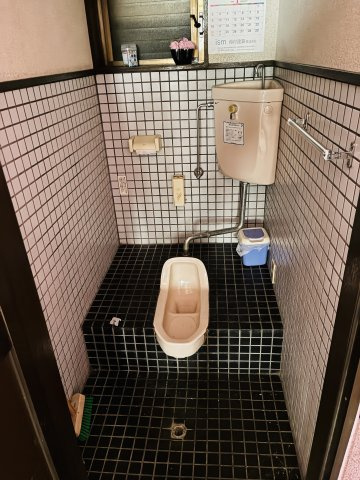 白川町河岐  店舗付き住宅【トイレ】