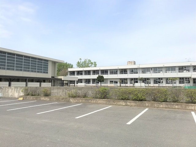 可児郡御嵩町伏見の売地【周辺】共和中学校（約750ｍ）