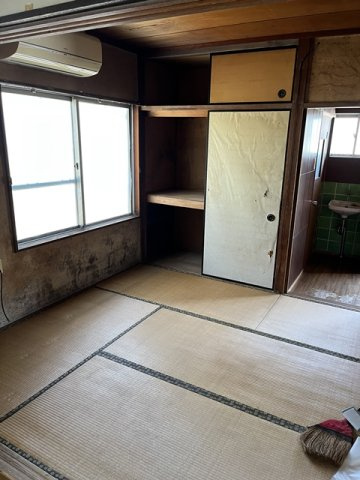 生田町5丁目住宅付倉庫【和室】