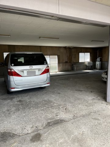 生田町5丁目住宅付倉庫【駐車場】