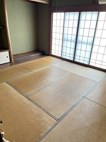 生田町5丁目住宅付倉庫【和室】