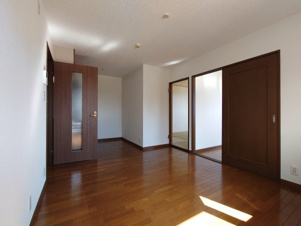 ファザーズマンション【居間・リビング】