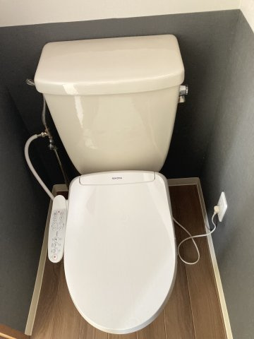 盛岡市鉈屋町のアパート【トイレ】