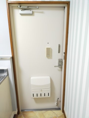 盛岡市鉈屋町のアパート【玄関】