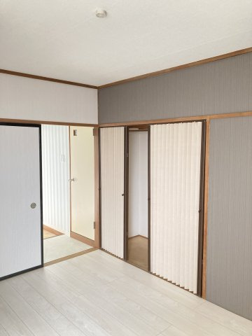 盛岡市鉈屋町のアパート【洋室】