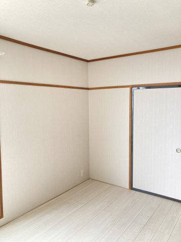 盛岡市鉈屋町のアパート【洋室】