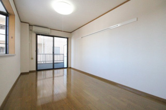 ソリストパレスII【洋室】