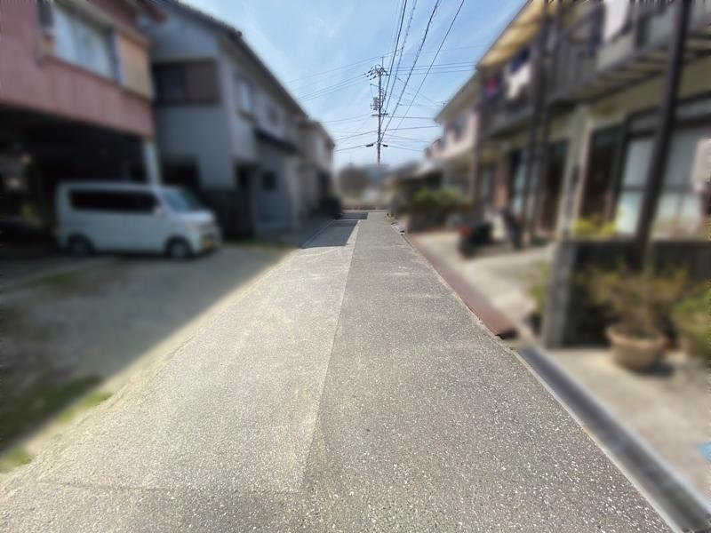 八反町　売土地【前面道路含む現地写真】