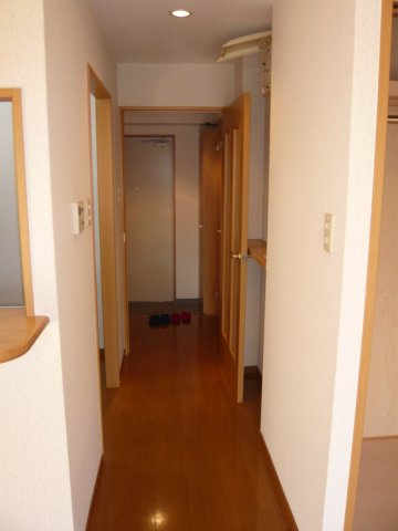 メゾン・ド・酒蔵通り【玄関】