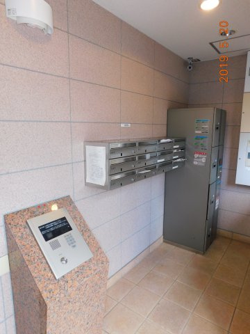 メゾン・ド・酒蔵通り【エントランス】