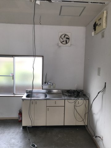 宝町若尾事務所【キッチン】