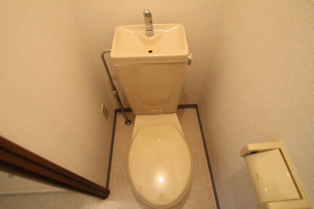 水周り広々しています。