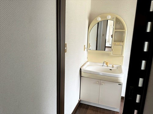 栃木市岩舟町静【独立洗面台】