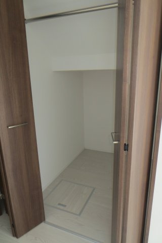 ジェニファー39（山風A棟）【収納】