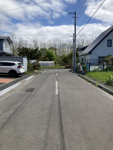 苫小牧市北星町２丁目の売地【前面道路含む現地写真】