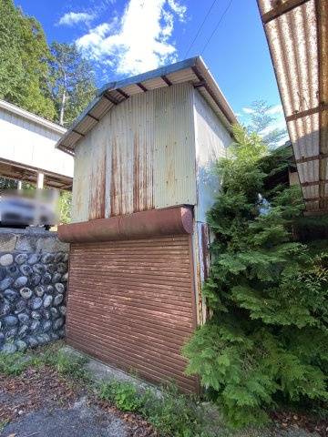 中津川市坂下の売地【その他】車庫（軽量鉄骨造　42㎡）
