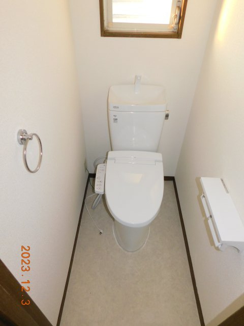 ハミング成美【トイレ】温水暖房便座付き