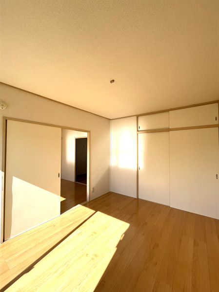 日当たり抜群の洋室です☆