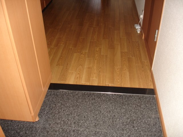 ヴィラ・キューブ【玄関】玄関