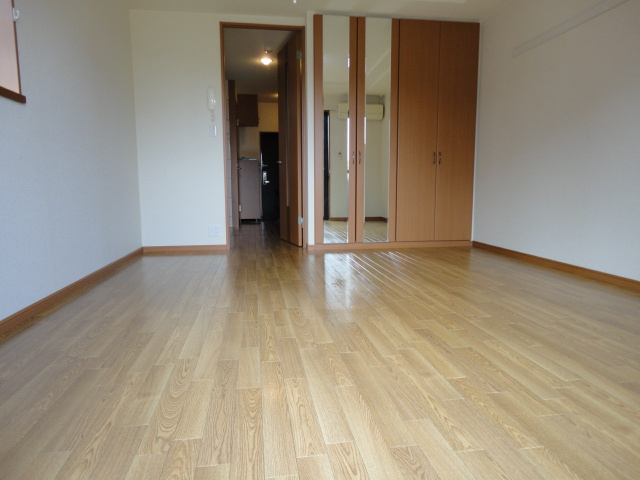 ヴィラ・キューブ【内装】洋室