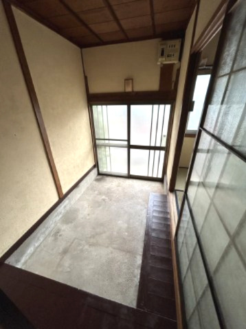 小木３丁目貸家【玄関】