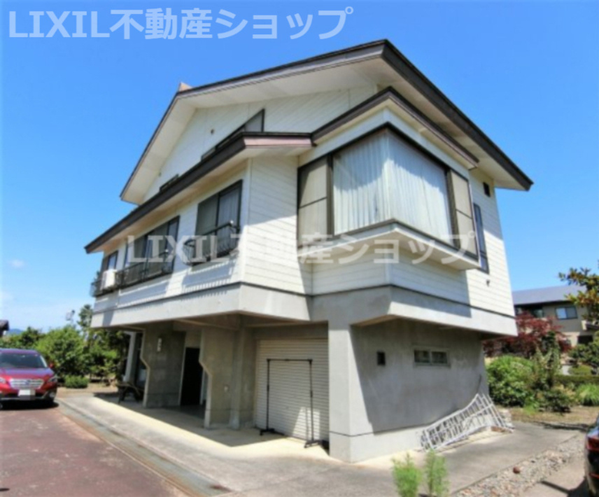 上越市大字四ケ所の中古一戸建【外観】外観は落ち着いています♪