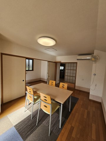 鳥取市行徳２丁目 中古戸建て【居間・リビング】