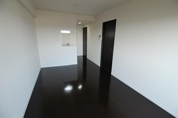 ※間取りが同じ（反転）別のお部屋です　※現況優先