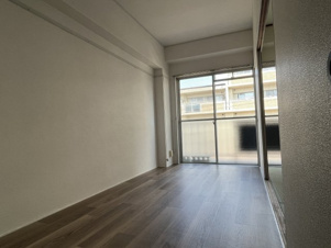 マンション入福【洋室】光が差し込み明るい洋室です！