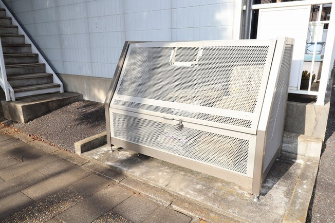 ゴミストッカー