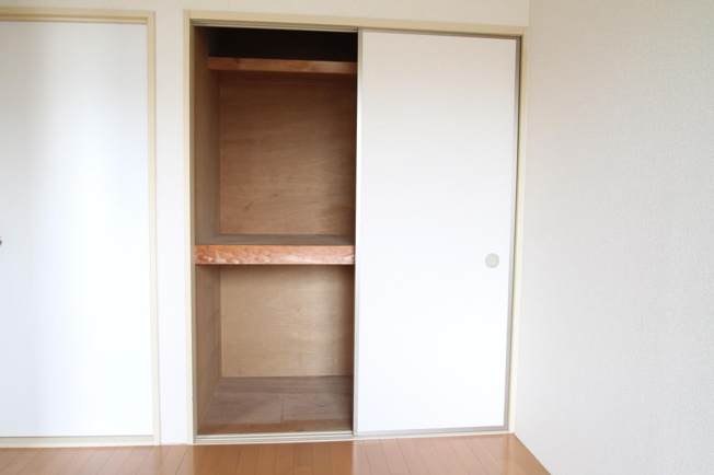 他の部屋の写真です。室内は現況を優先します。