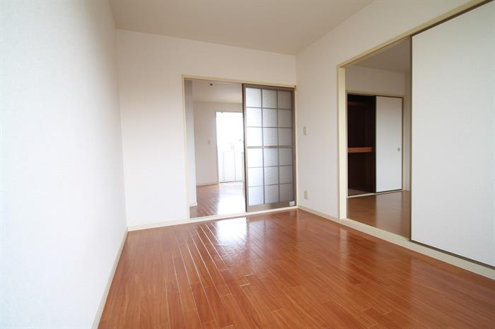 他の部屋の写真です。室内は現況を優先します。