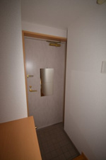 SUITE.HND【玄関】シューズボックス付きの玄関です☆