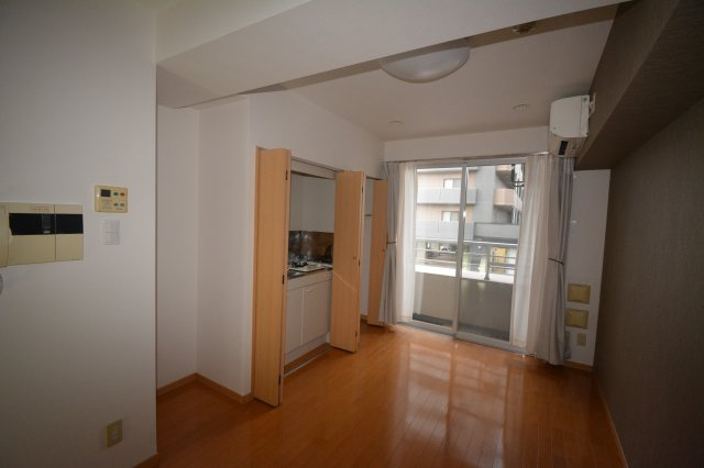 SUITE.HND【洋室】