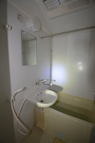 SUITE.HND【浴室】浴室乾燥機付きです♪