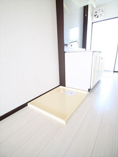 室内に洗濯機置き場あります！