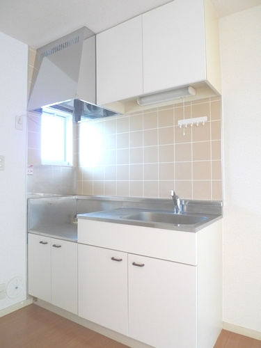 同建物の別の部屋の写真となります。