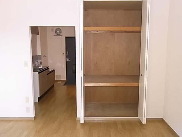 収納棚も充実しています！！