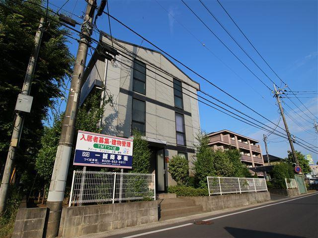 南向きで室内明るいです
