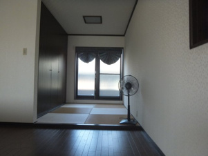 富田林市藤沢台７丁目の中古一戸建【寝室】