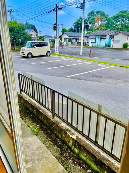 雨戸付きでセキュリティーもアップ★