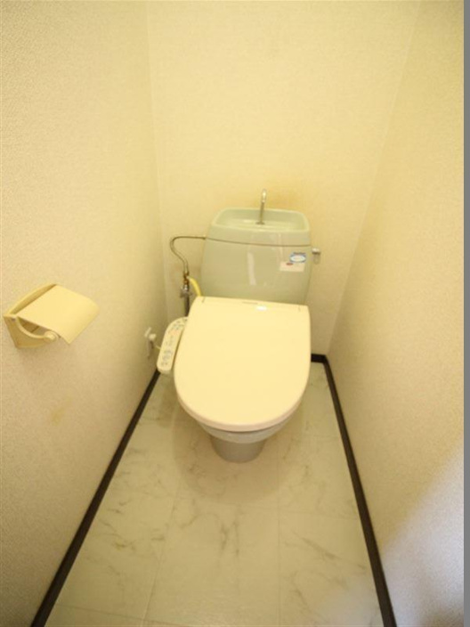 温水洗浄便座付のトイレ！
