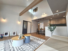 三ツ股３丁目平屋風２階建ての画像