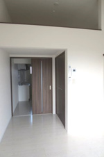 ジェニファー３７【洋室】