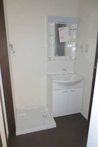 ジェニファー３７【洗面所】