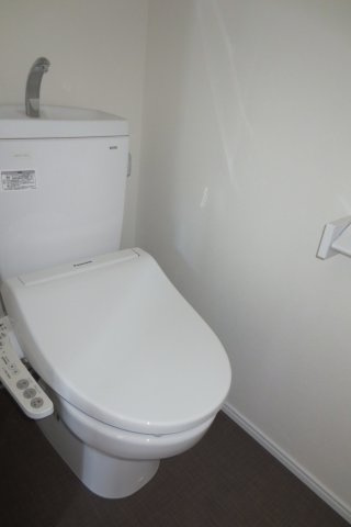 ジェニファー３７【トイレ】