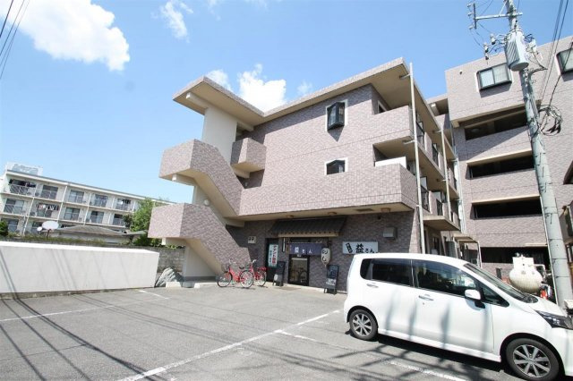 建物正面