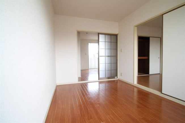 他の部屋の写真です。室内は現況を優先します。