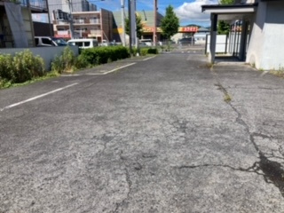 若松町2丁目店舗【駐車場】